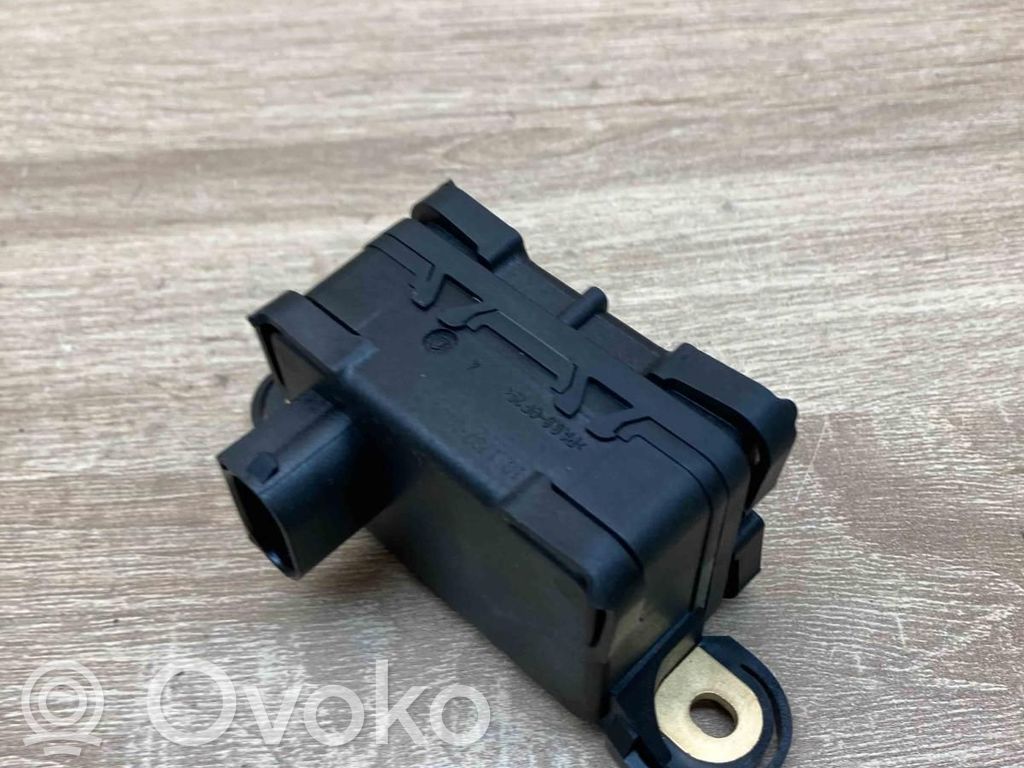 ESP Drehratensensor Querbeschleunigungssensor   6781575,10170103843