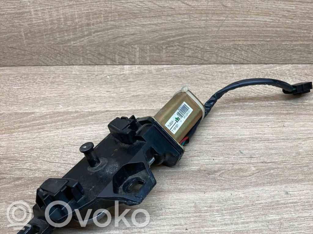 Motor de apertura del maletero/compartimento de carga   7129931