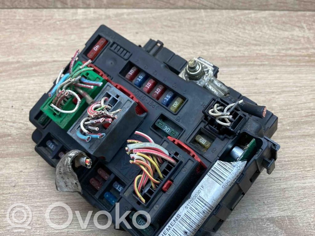 Peugeot 307 Fuse module 