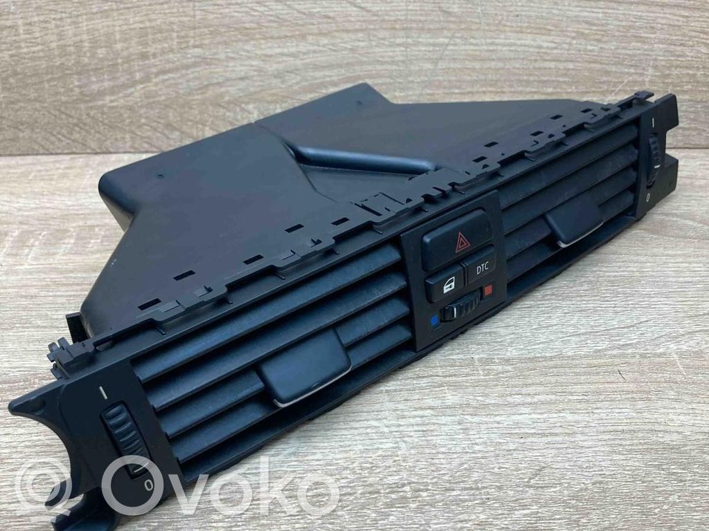 Grille d'aération centrale   9123301,14482110,LHD