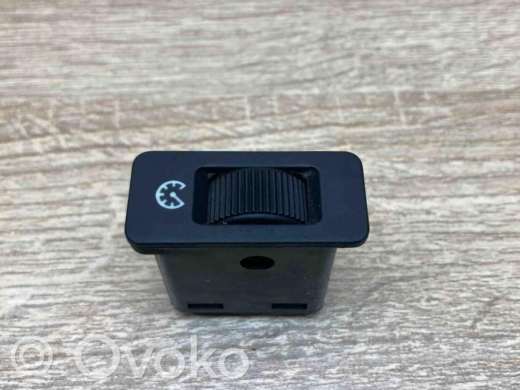 Panel lighting control switch   8360461,259160C