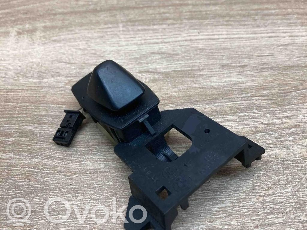 BMW 5 E60 E61 Comutator reglare volan 