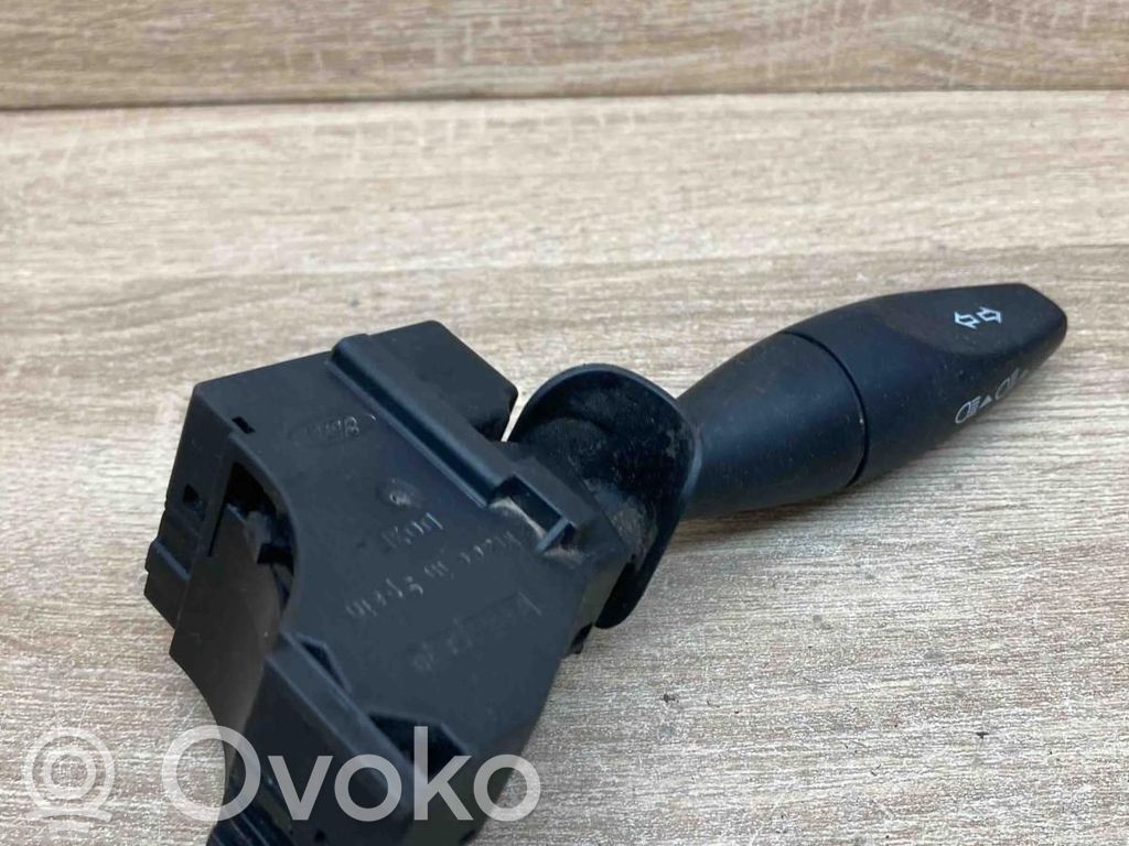 Suuntavilkun vipu   98AG13335AD