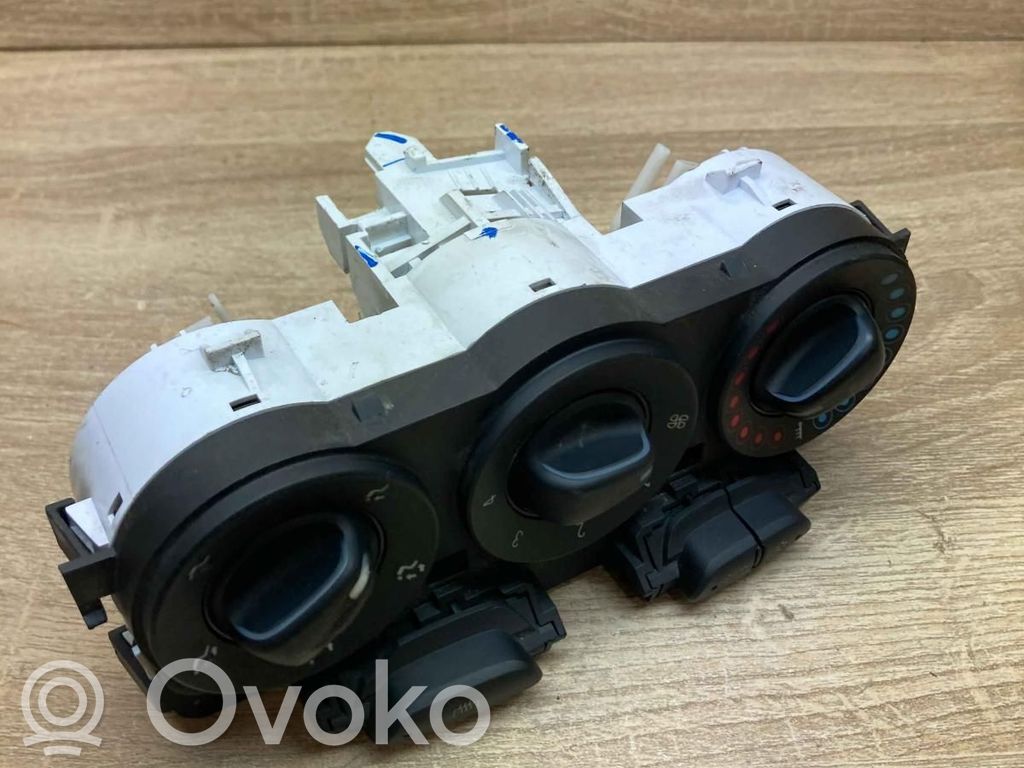 Opel Corsa D Climate control unit 