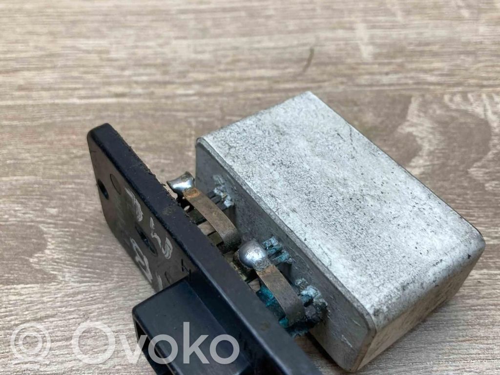Rezystor / Opornik dmuchawy nawiewu   MBMLHEATERRESISTOR,3U11