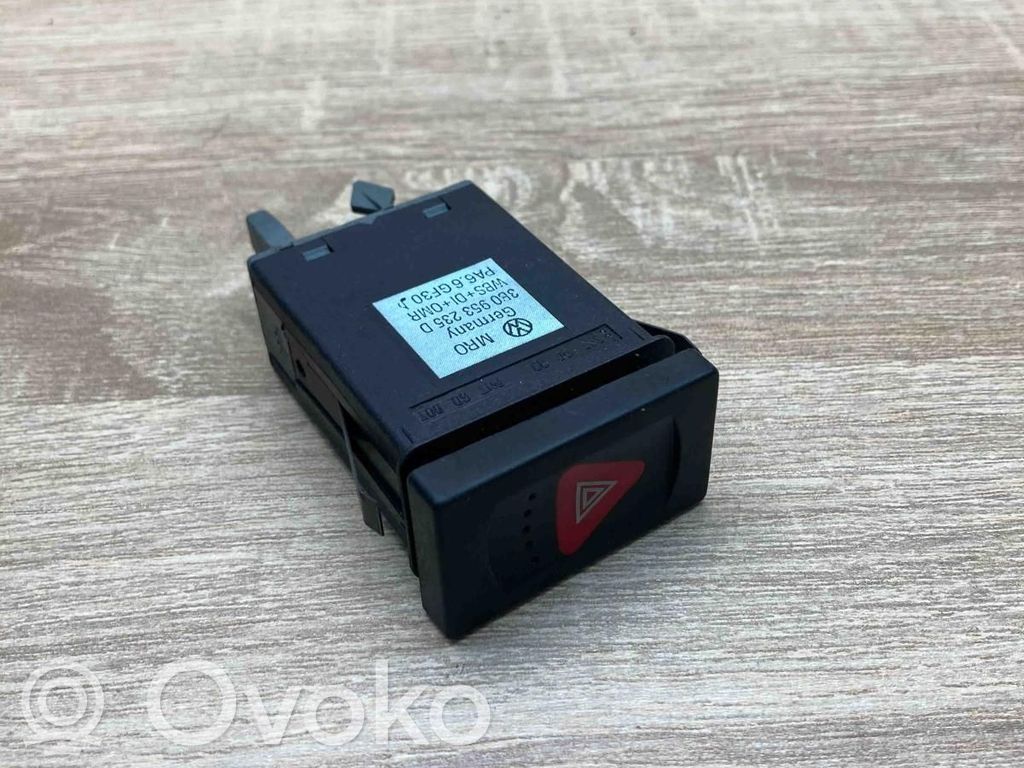 Volkswagen PASSAT B5.5 Interruttore luci di emergenza