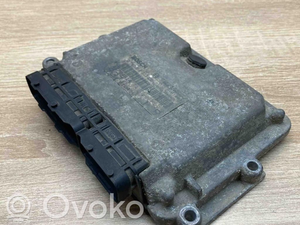 Alfa Romeo 147 Komputer / Sterownik ECU silnika 