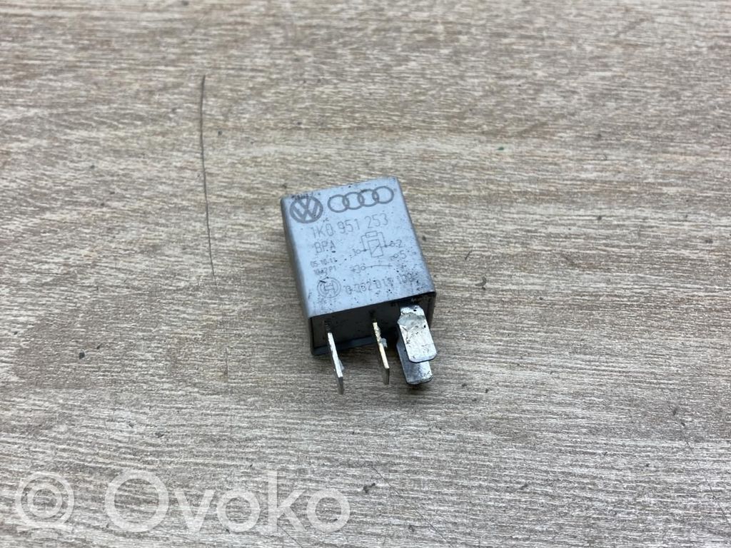 Skoda Octavia Mk2 (1Z) Alte relee