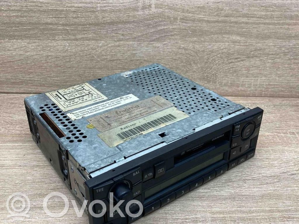 Volkswagen PASSAT B5 Panel / Radioodtwarzacz CD/DVD/GPS