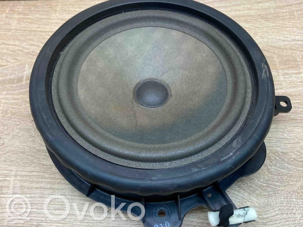 Audi A3 S3 8P Subwoofer 