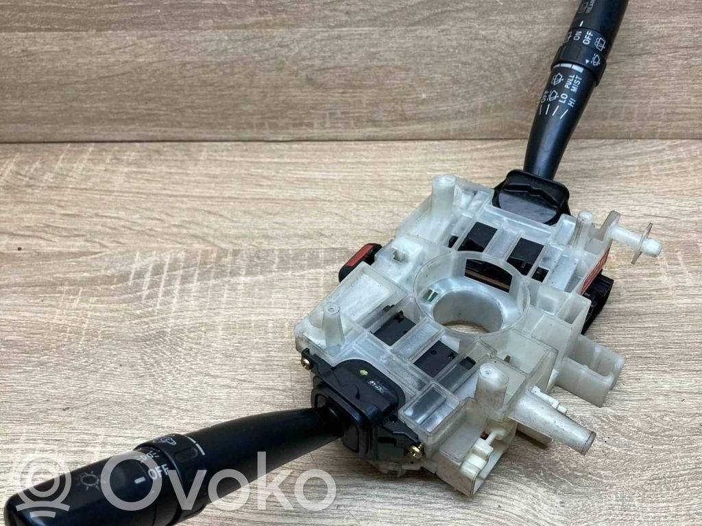 Subaru Outback Wiper turn signal indicator stalk/switch 