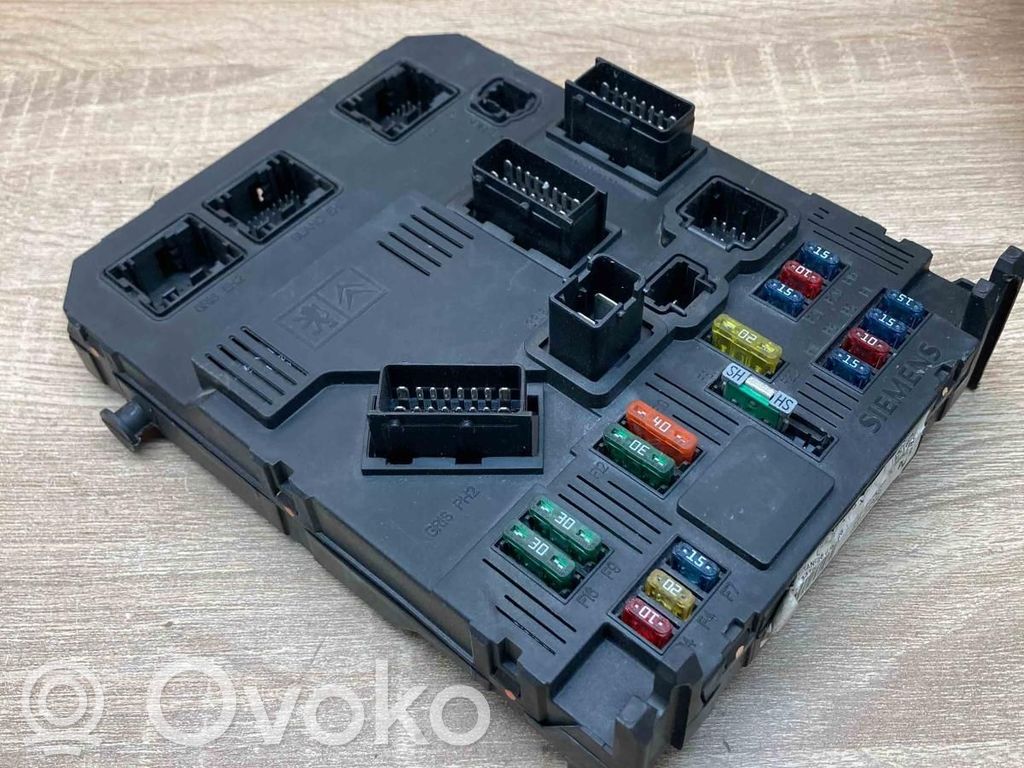 Peugeot 206 Modul de control caroserie central 