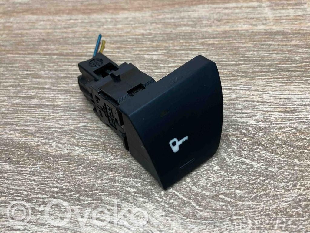 Central locking switch button   96366684XT