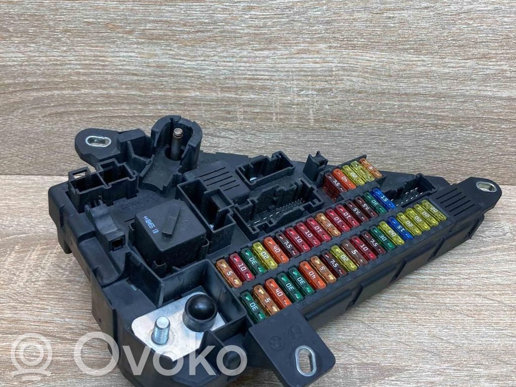 Module de fusibles   9138830