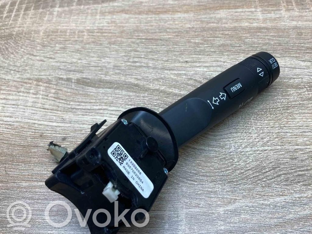Commodo de clignotant   13303268,WITHPLUG