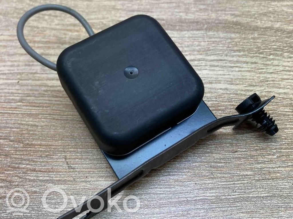 GPS-pystyantenni   9459451,14996