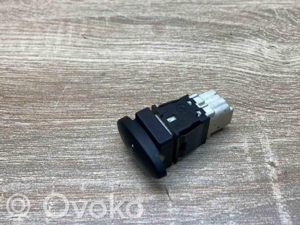 Citroen C5 Przycisk alarmu 