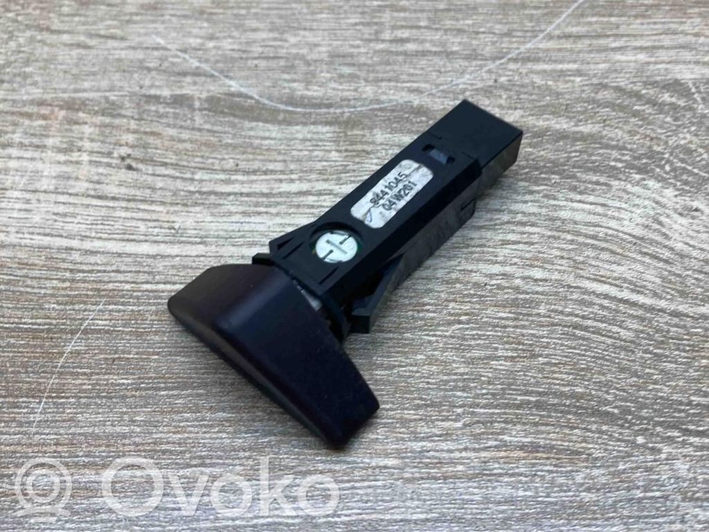 Volvo V70 Comutator lumini pericol 