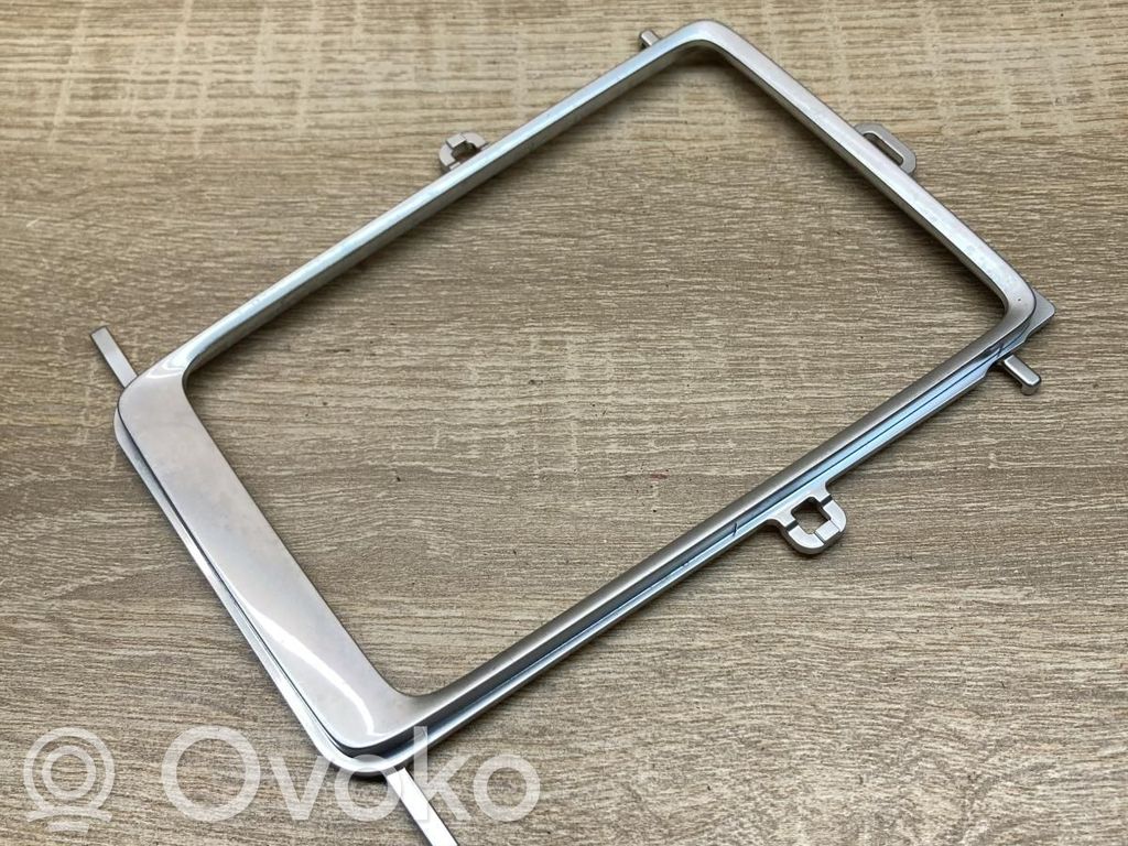Volvo V60 Rivestimento in plastica cornice della leva del cambio 