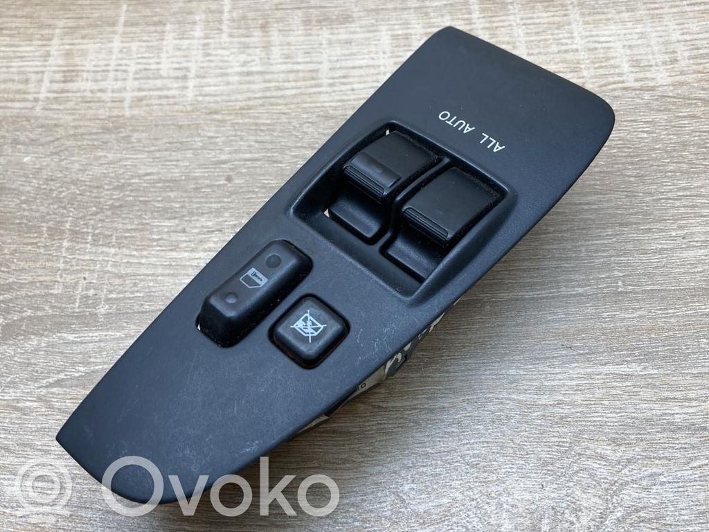 Toyota Avensis T250 Interruttore di controllo dell’alzacristalli elettrico 