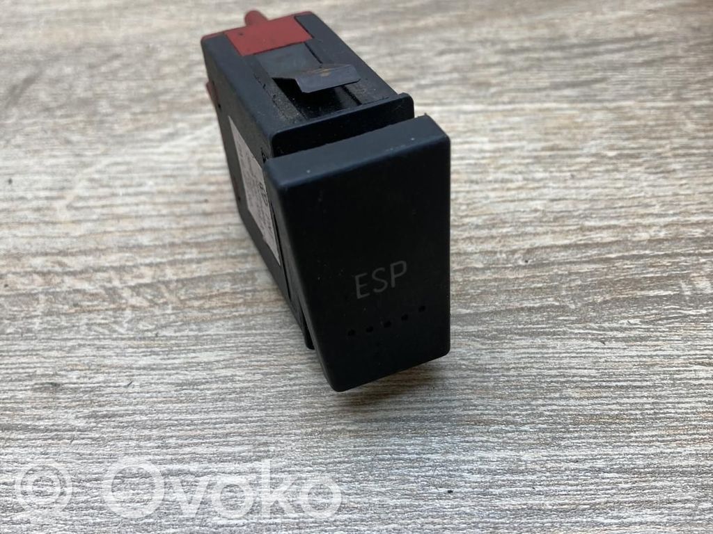 Volkswagen PASSAT B5.5 Interruttore ESP (controllo elettronico della stabilità)
