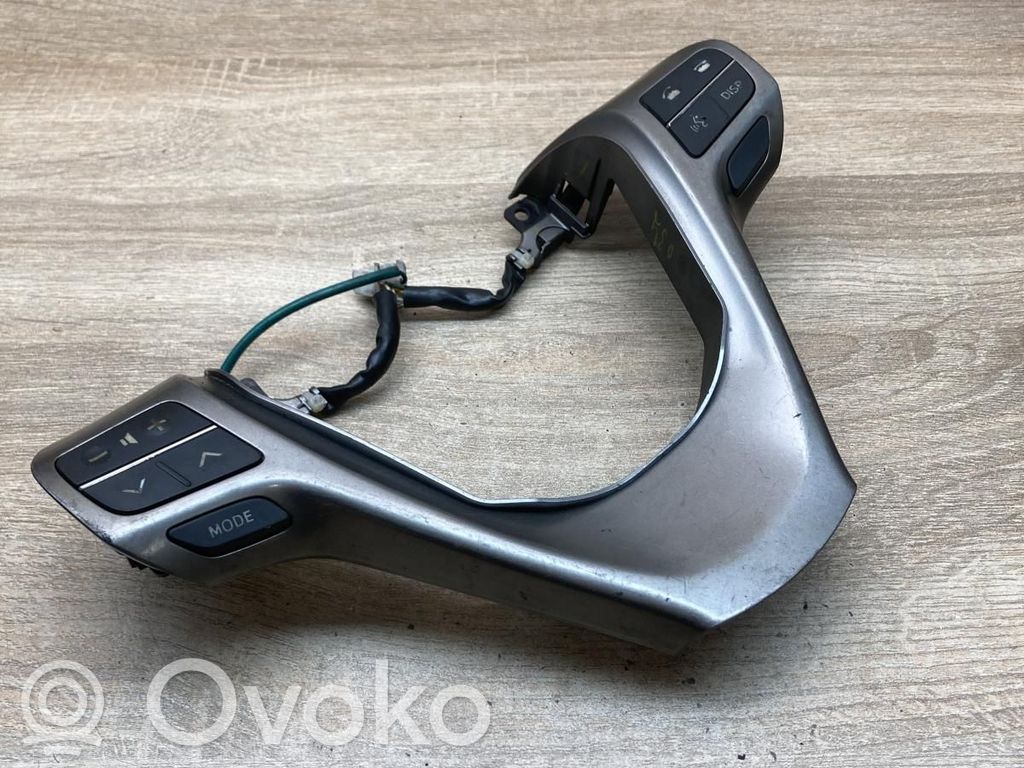 Toyota Avensis T270 Przełącznik / Przycisk kierownicy 