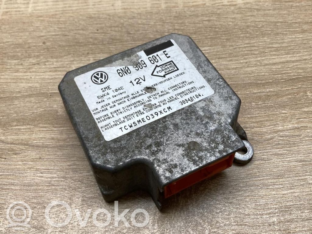 Volkswagen Golf III Centralina/modulo airbag