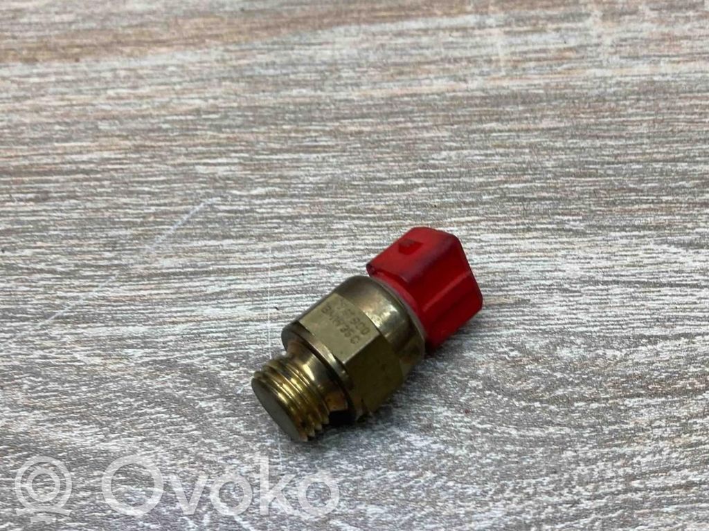 Sensor de temperatura del refrigerante   1741900