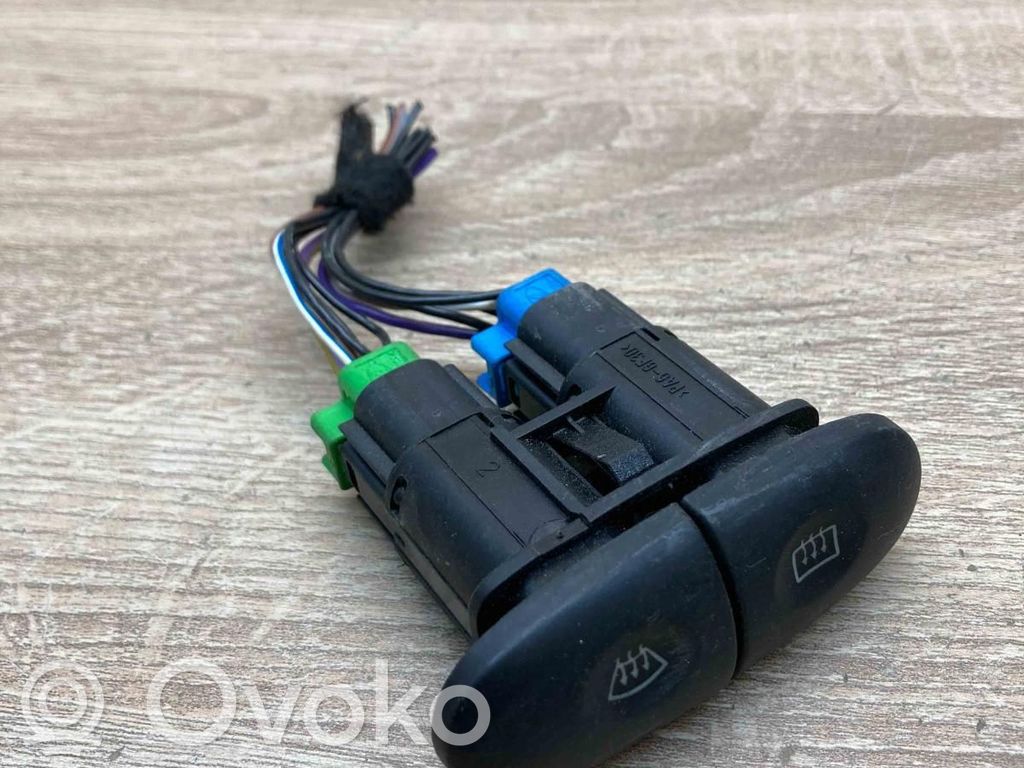 Ford Mondeo MK II Comutator încălzire parbriz/lunetă 