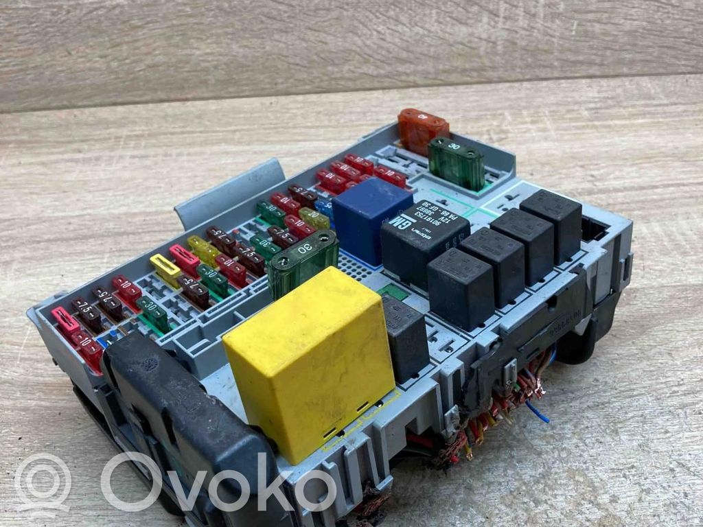 Opel Astra G Modul siguranțe 