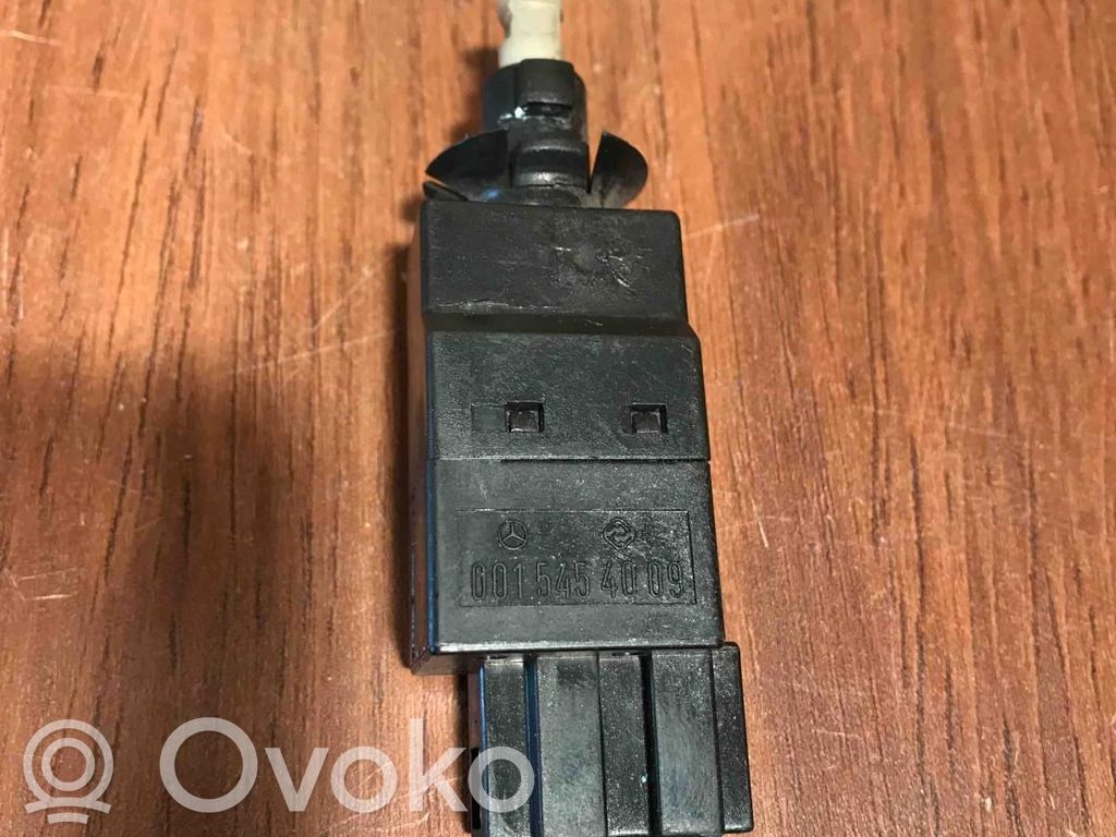 Mercedes-Benz E W211 Interruttore del pedale del freno