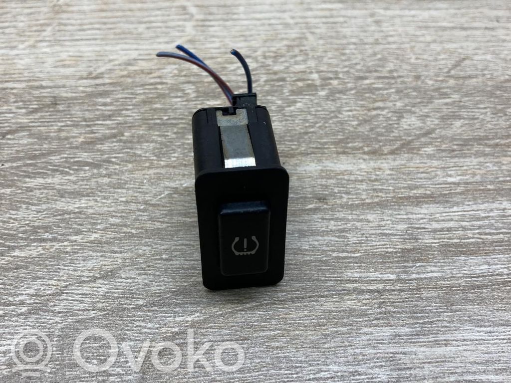 BMW 5 E39 TPMS reset button 