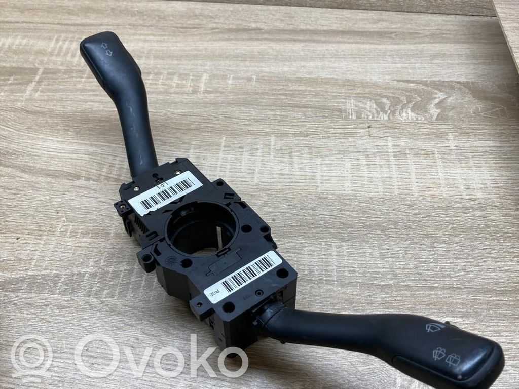 Audi A3 S3 8P Leva/interruttore dell’indicatore di direzione e tergicristallo 