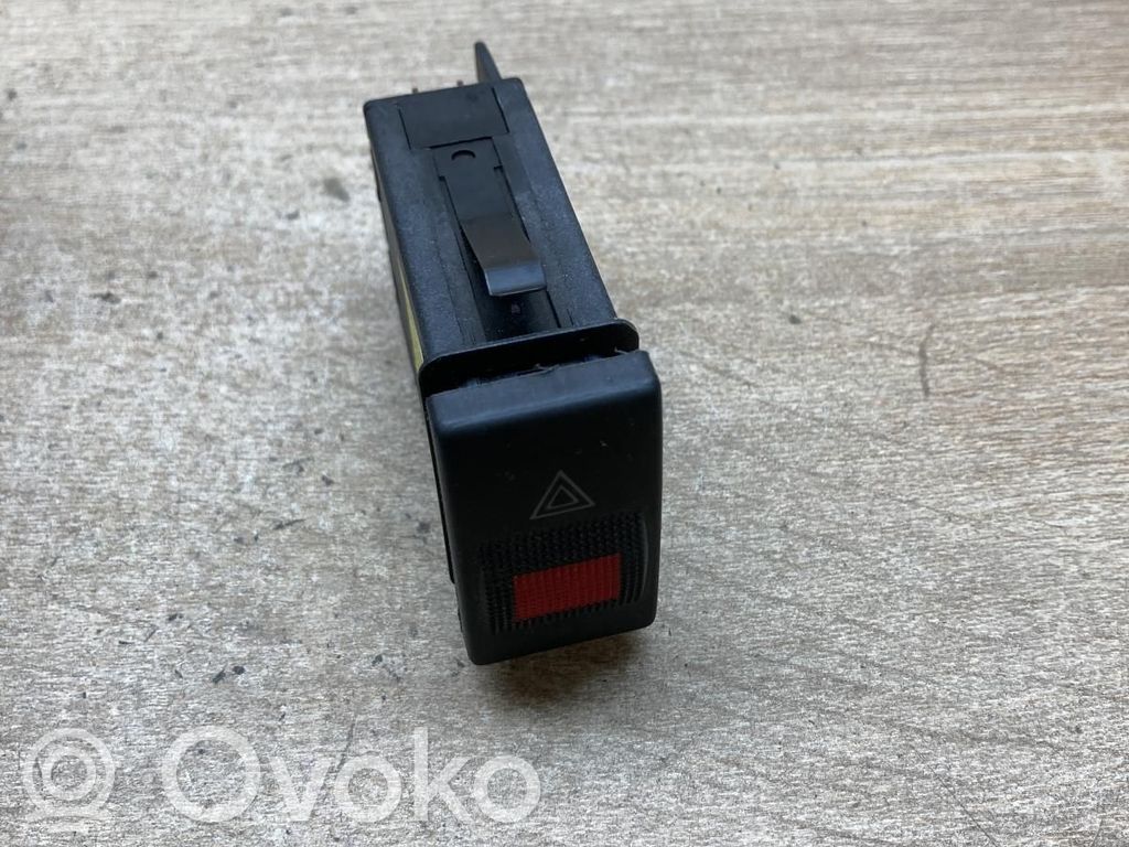 Audi A4 S4 B5 8D Interruttore luci di emergenza