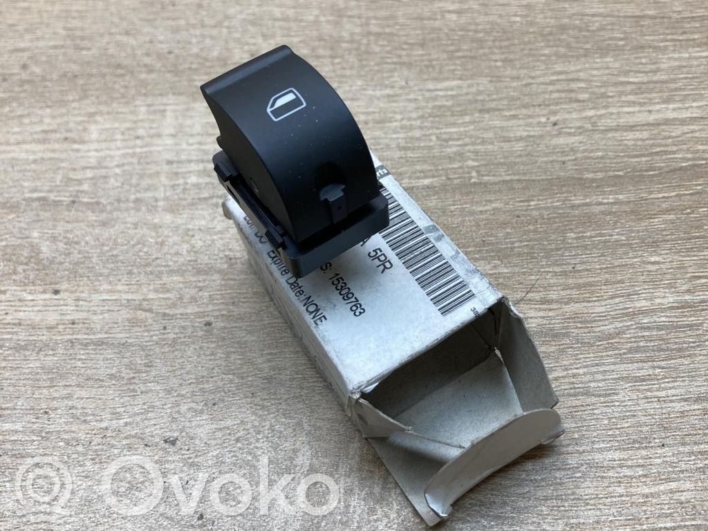 Audi A4 S4 B7 8E 8H Interruttore di controllo dell’alzacristalli elettrico 