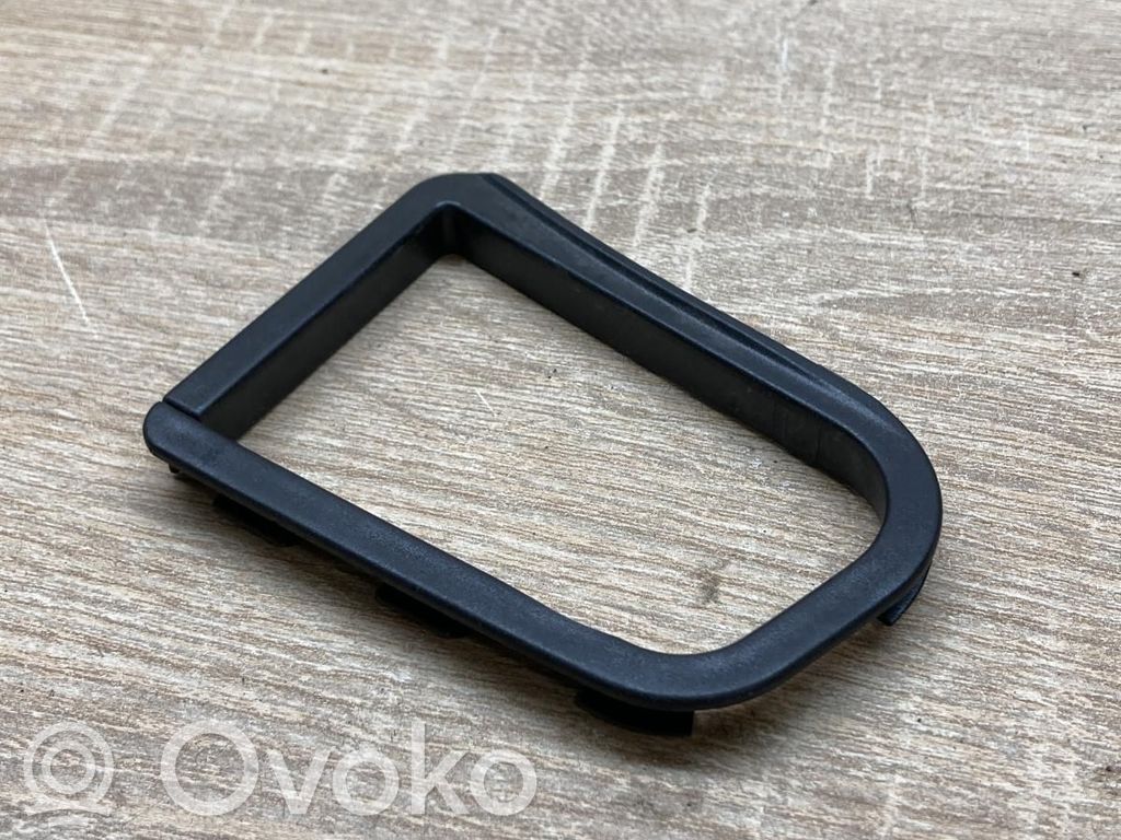 Mercedes-Benz E W211 Altro elemento di rivestimento bagagliaio/baule