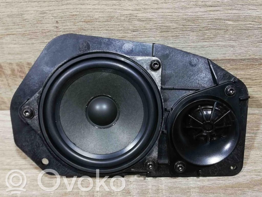 BMW 5 E60 E61 Etuoven kaiutin 