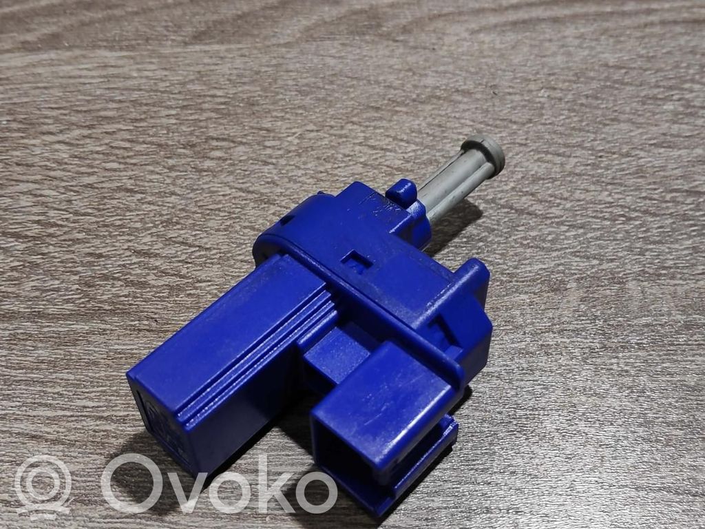 Ford C-MAX I Brake pedal sensor switch 