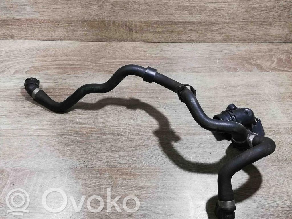 BMW 3 F30 F35 F31 Conductă/furtun lichid de răcire motor 
