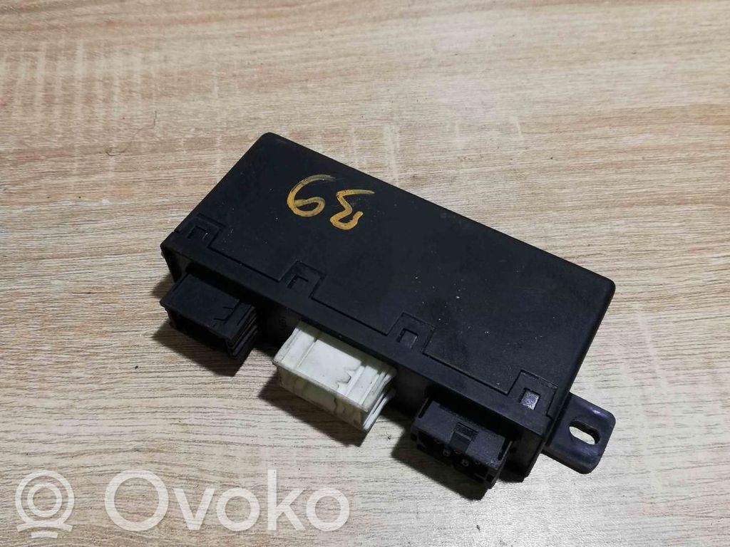 Door control unit/module   8377601
