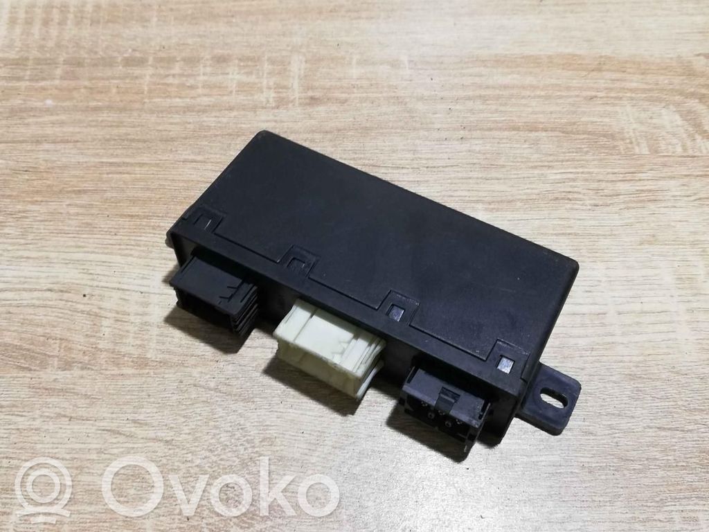 Unidad de control/módulo de la puerta   8377601