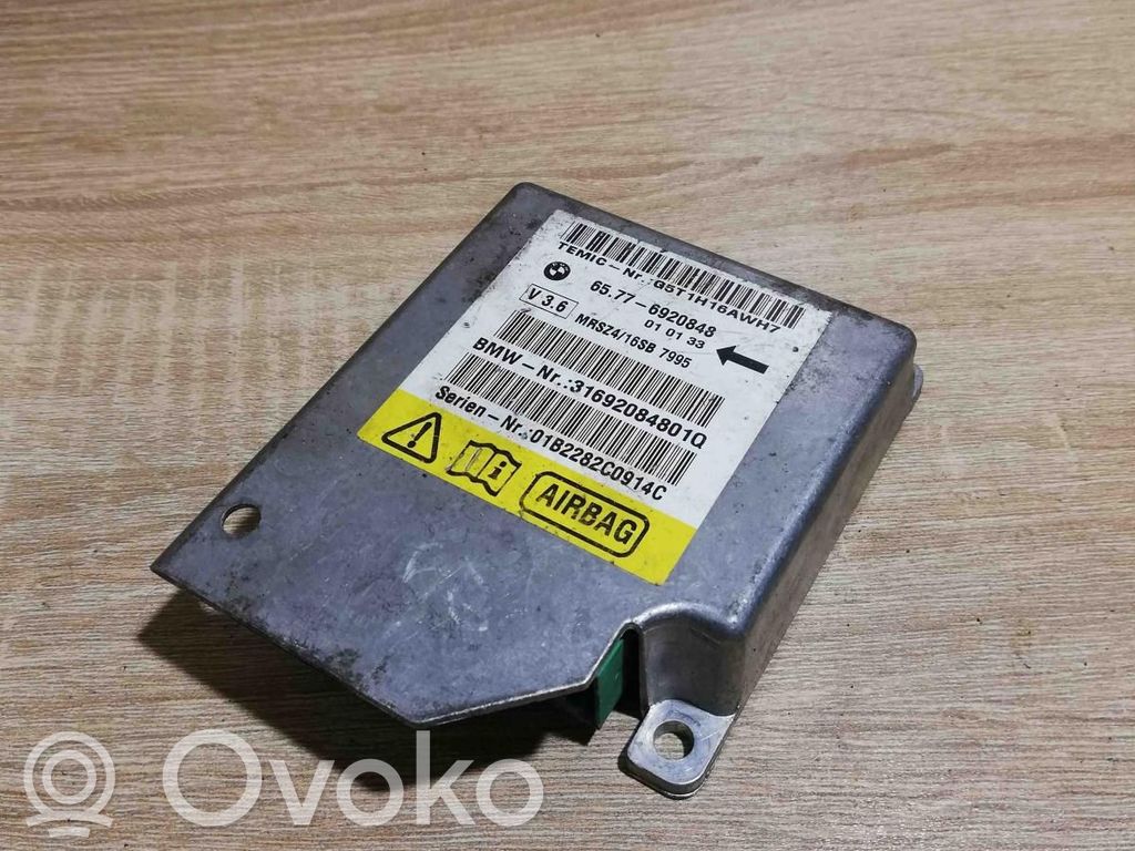 BMW 5 E39 Unitate/modul de comandă airbaguri 