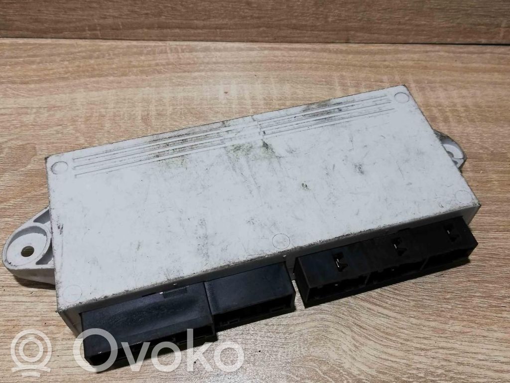 Unité de commande module de porte   6921979