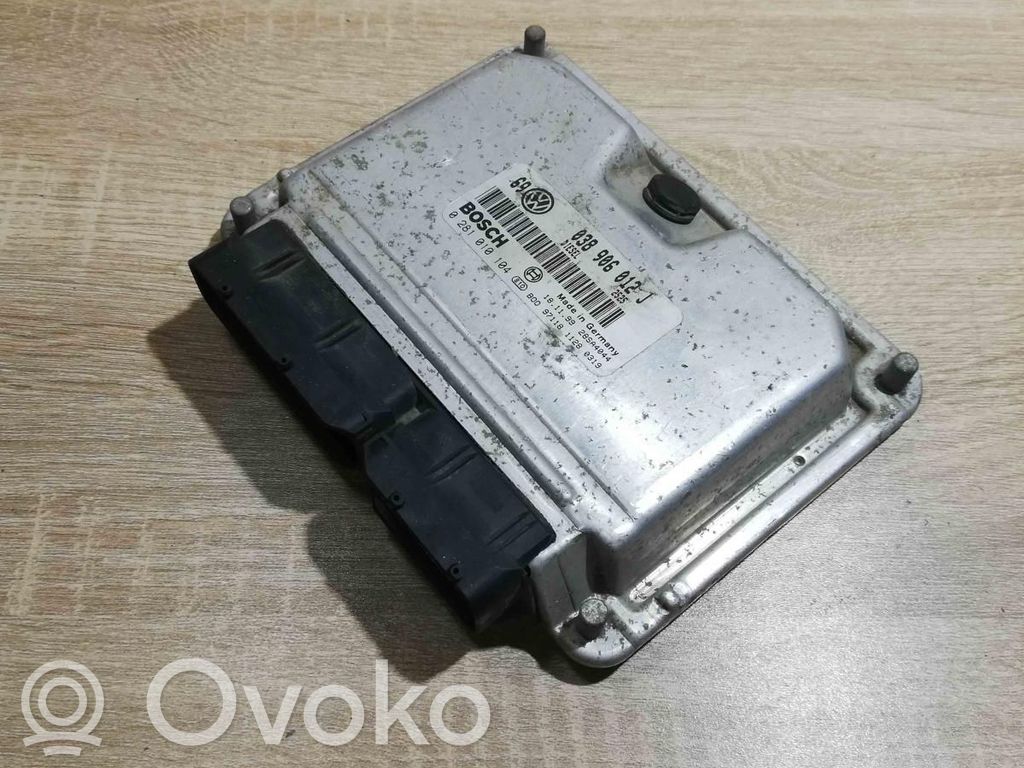 Volkswagen Golf IV Unitate control motor/modul ECU 