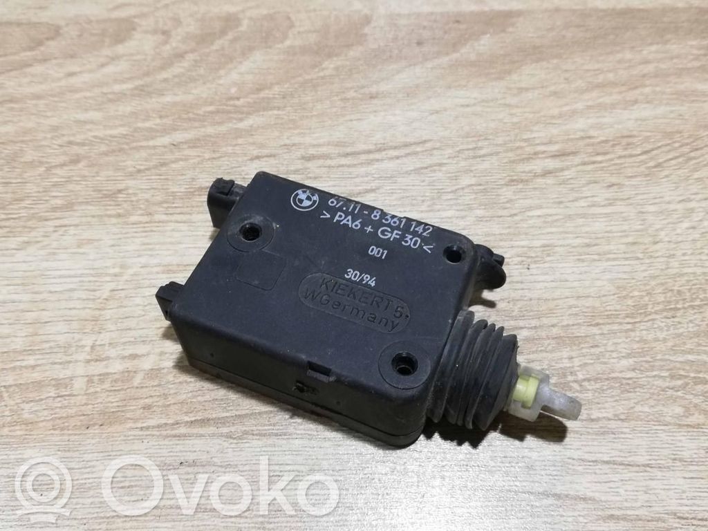 Motor de bloqueo de puertas   8361142