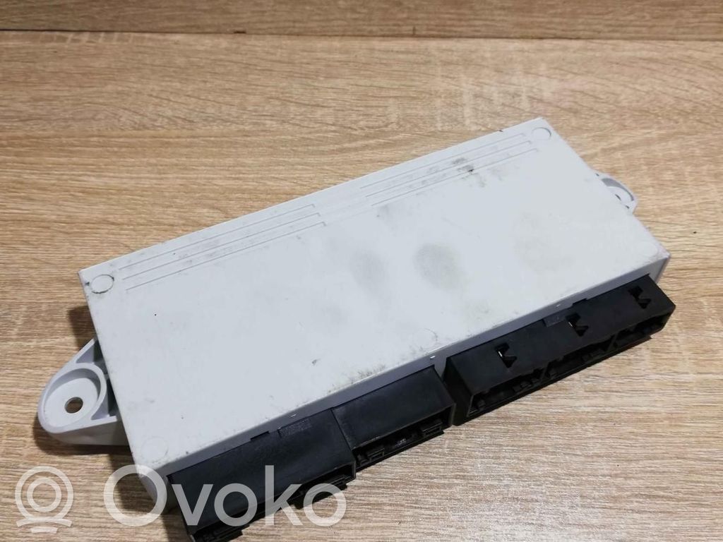 Oven ohjainlaite/moduuli   6958446