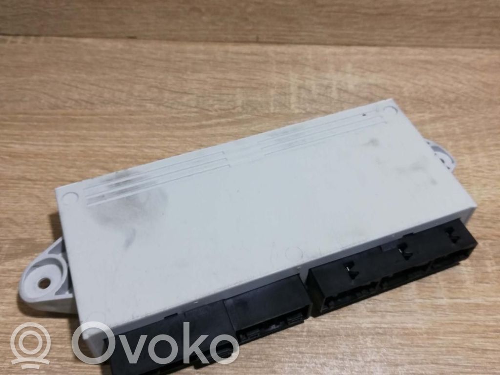 Oven ohjainlaite/moduuli   6958447