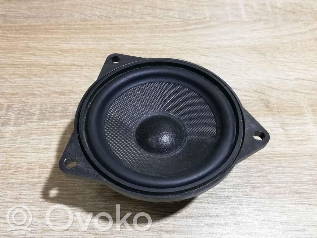 BMW 5 E60 E61 Subwoofer 