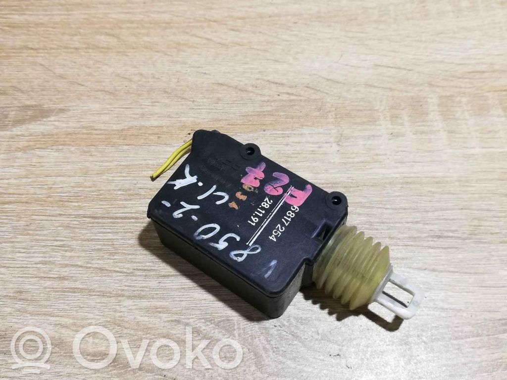 Volvo 850 Motor de la tapa sellante del depósito de combustible 