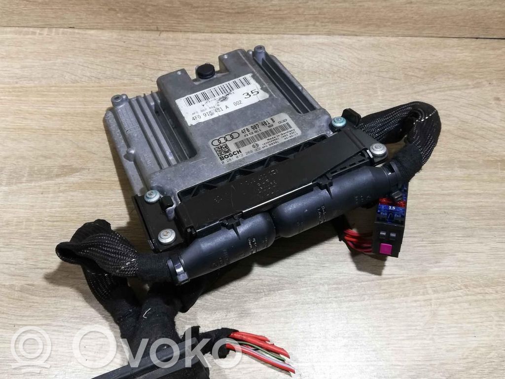 Engine control unit/module ECU   4F0910401A